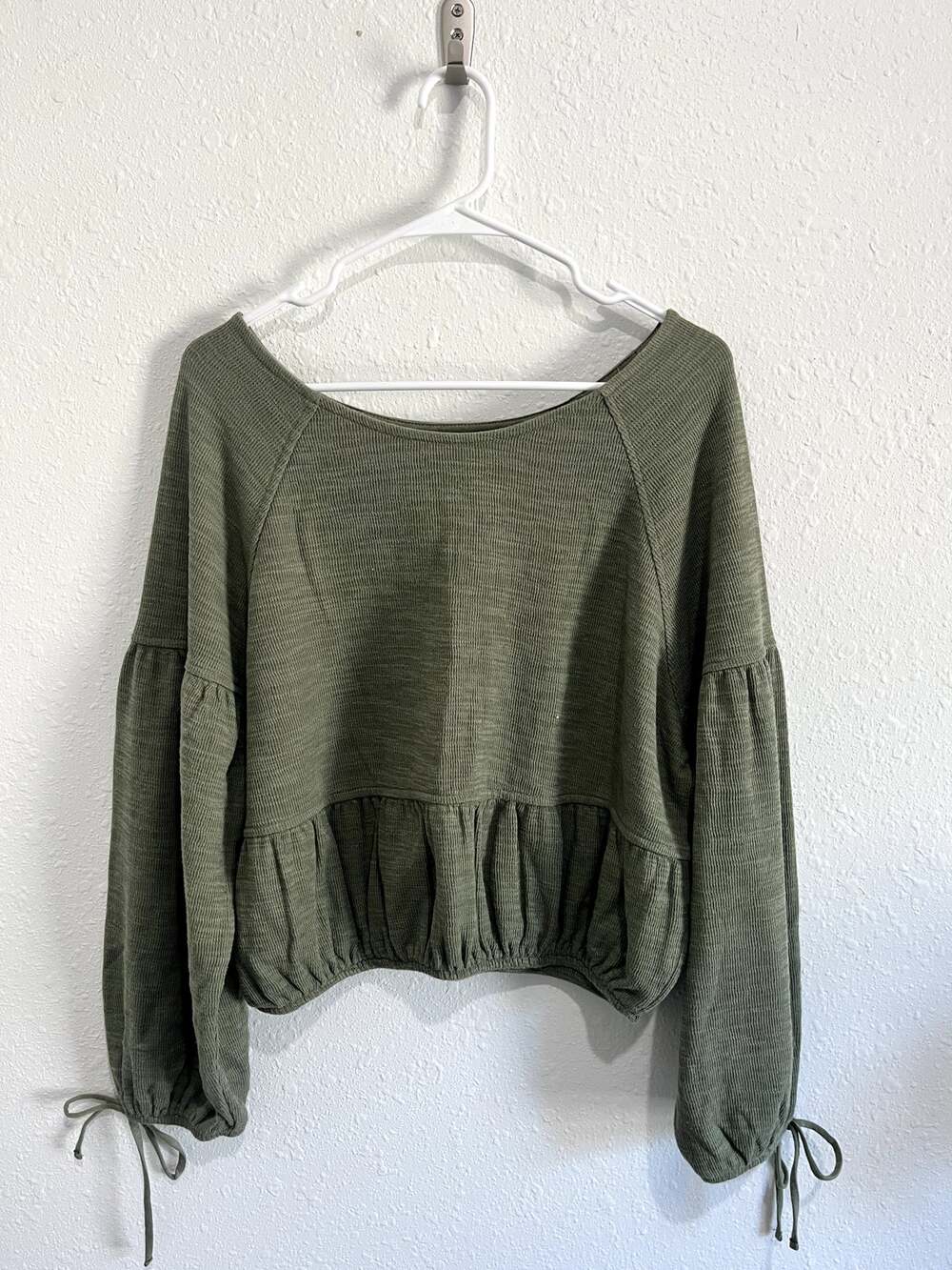 Aerie Olive Green Waffle-Knit Peasant Top (NWT)
